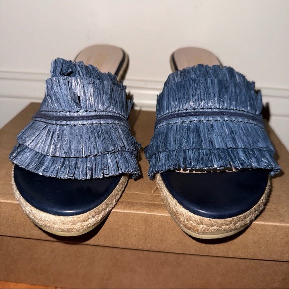 NIB Fuego Brenda Navy Raffia Fringe Espadrille Wedges - Picture 3 of 11